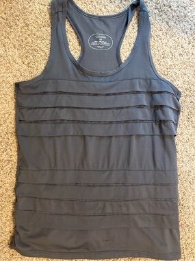 Oiselle Gray Pleated Tank in Size 2